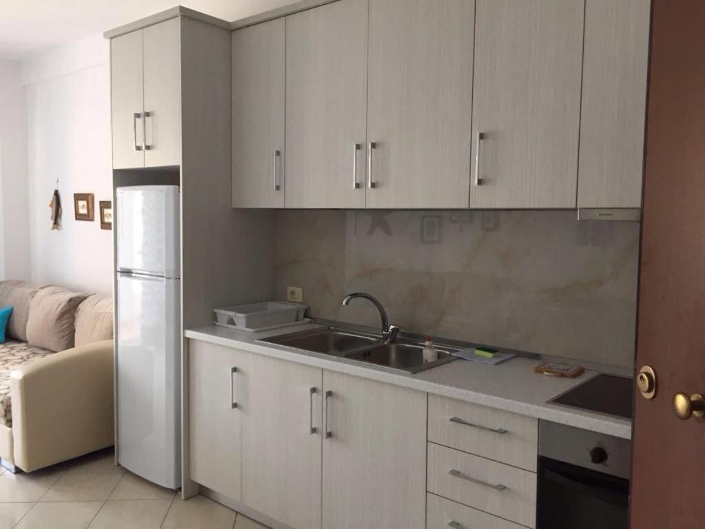 Apart-Hotel Alvi Sarande Bagian luar foto