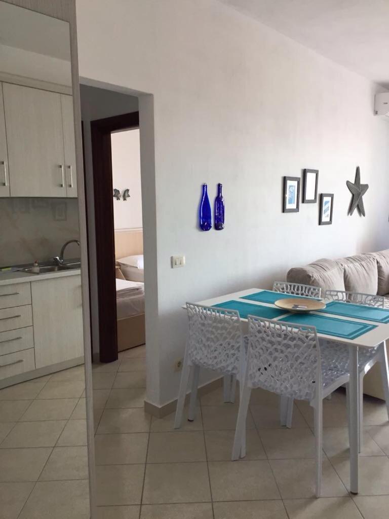 Apart-Hotel Alvi Sarande Bagian luar foto