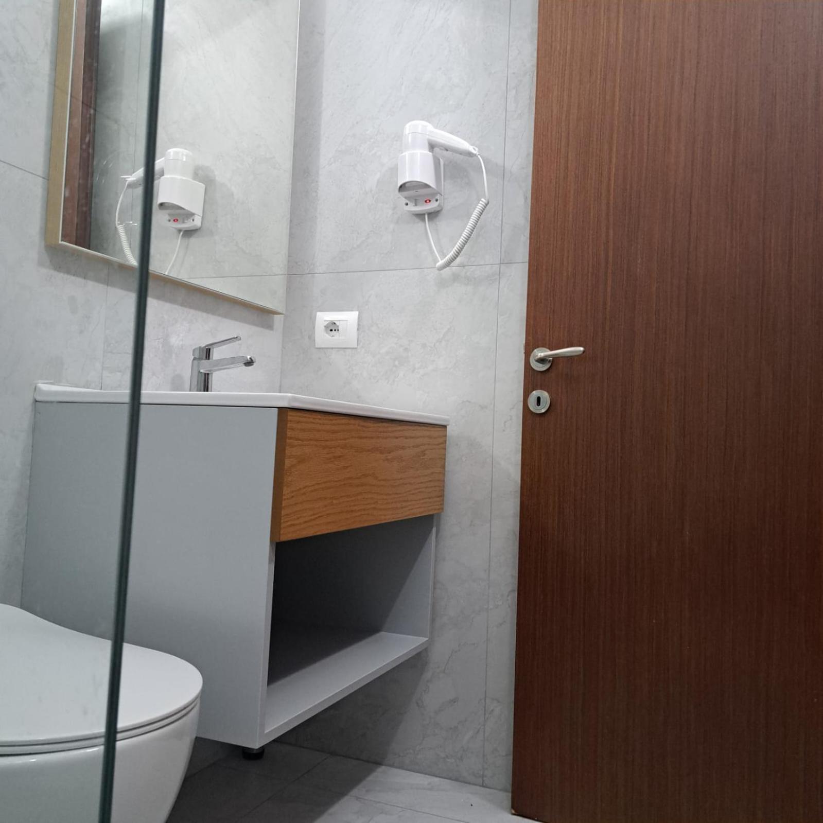 Apart-Hotel Alvi Sarande Bagian luar foto