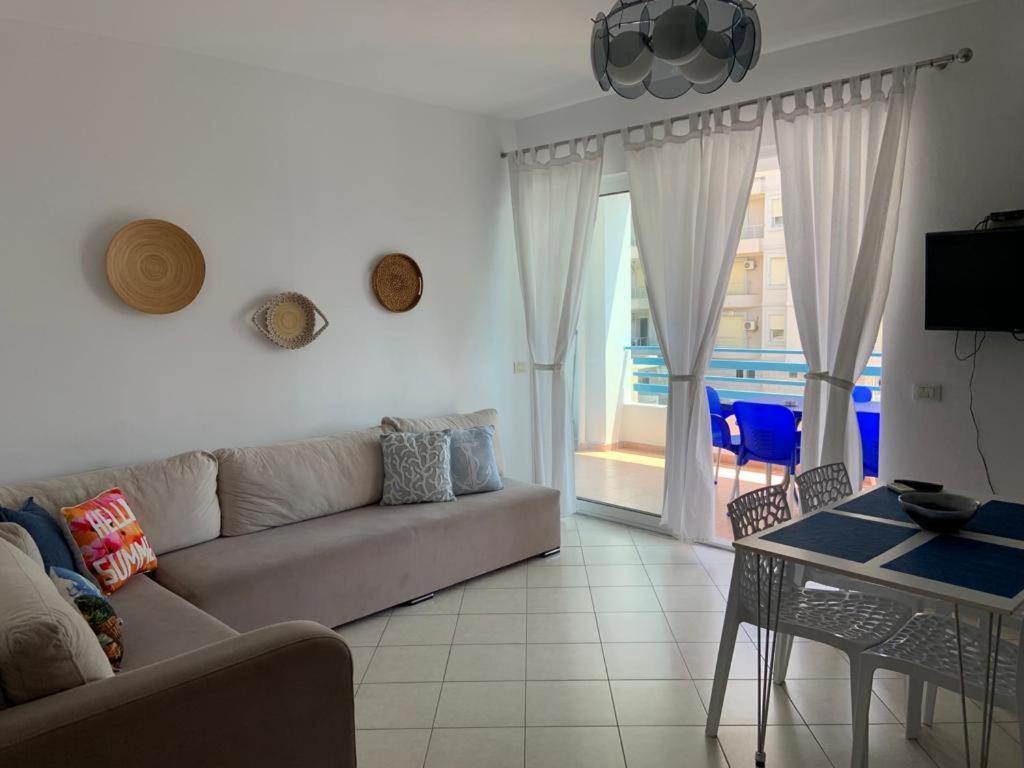 Apart-Hotel Alvi Sarande Bagian luar foto