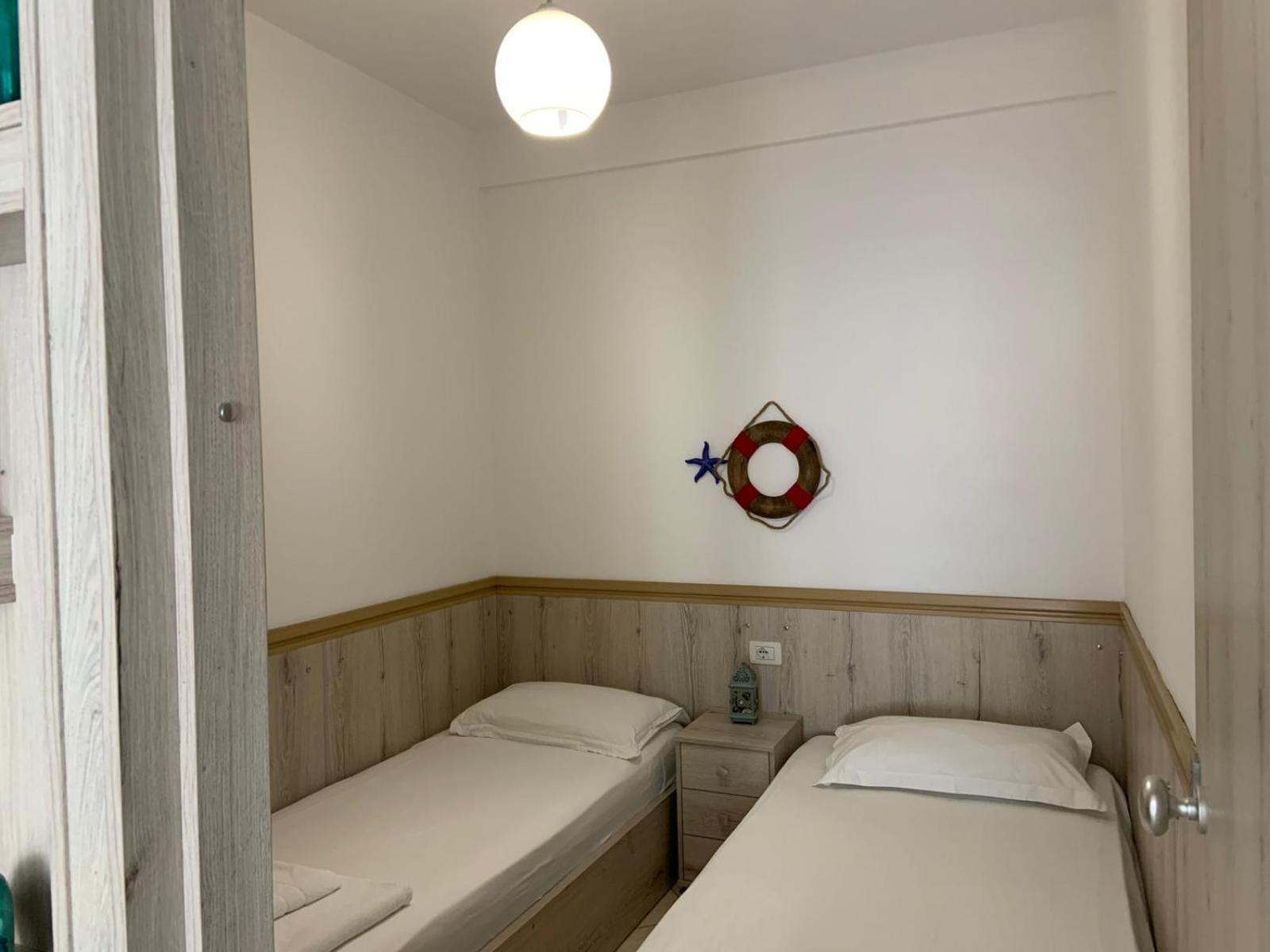 Apart-Hotel Alvi Sarande Bagian luar foto
