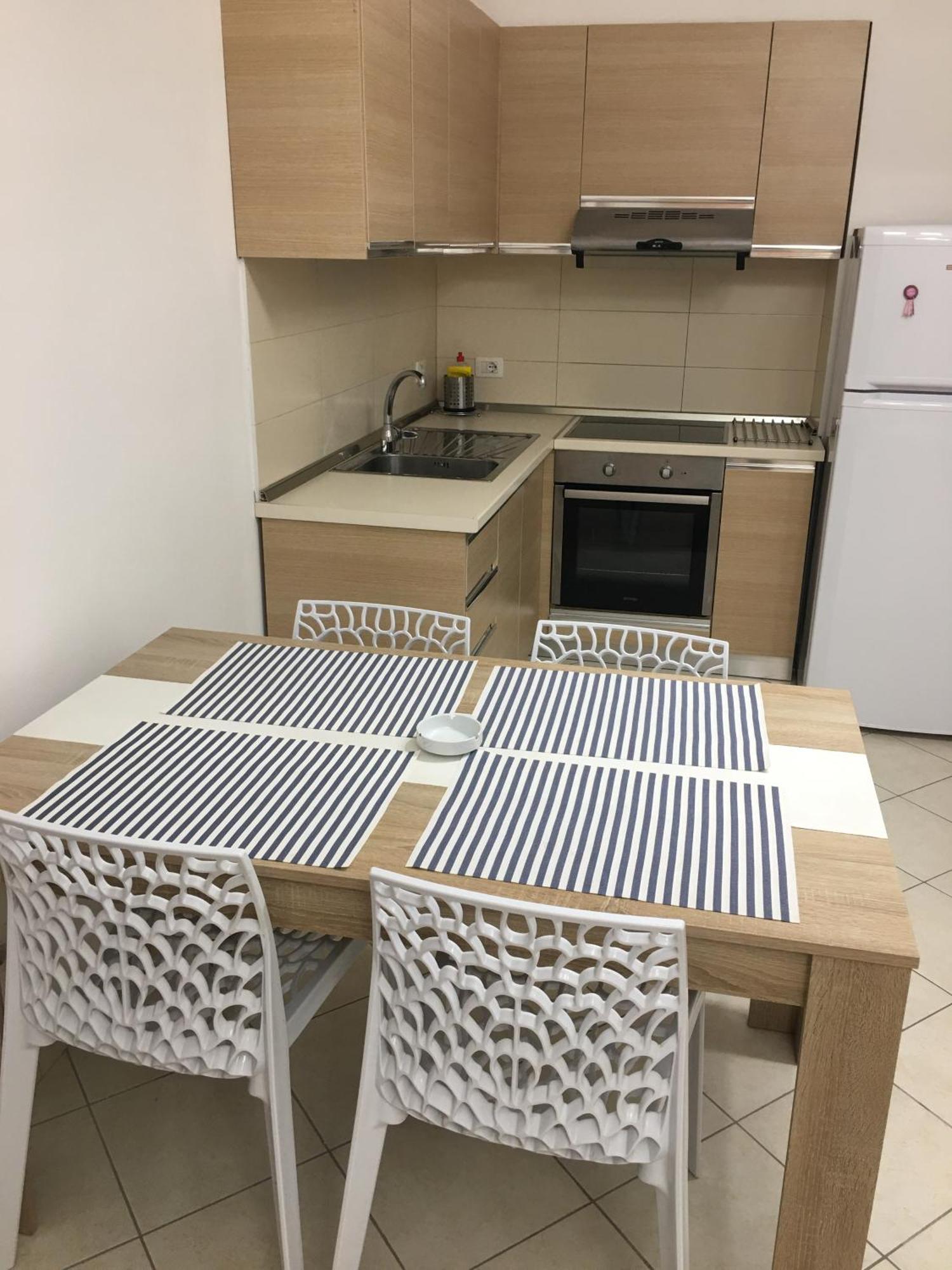 Apart-Hotel Alvi Sarande Bagian luar foto